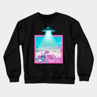 Smiling alien with ufo Crewneck Sweatshirt